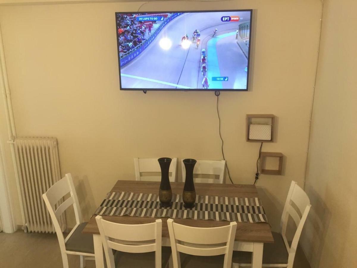 Thiseio Big Apartment Athena Bagian luar foto