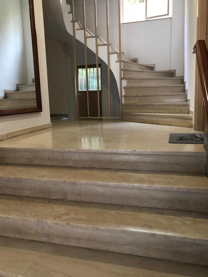 Thiseio Big Apartment Athena Bagian luar foto